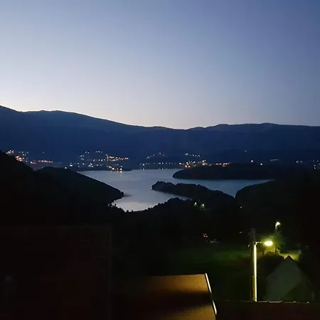 - Stari Javor Apartment *