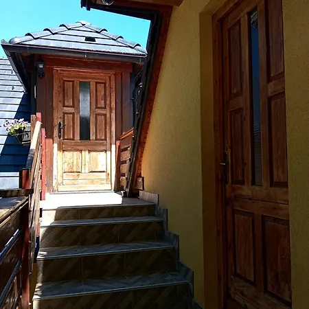 - Stari Javor Apartment *
