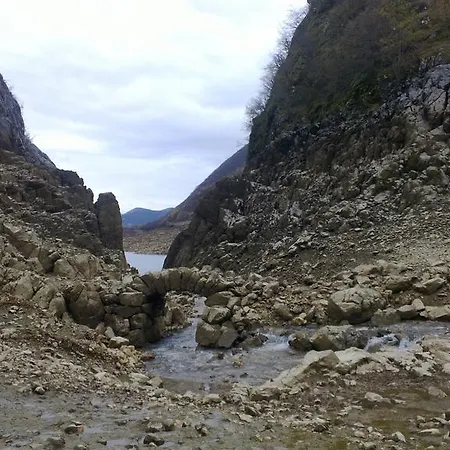- Stari Javor Prozor