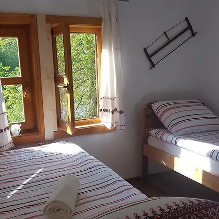 - Stari Javor * Prozor