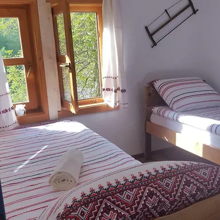 - Stari Javor Prozor
