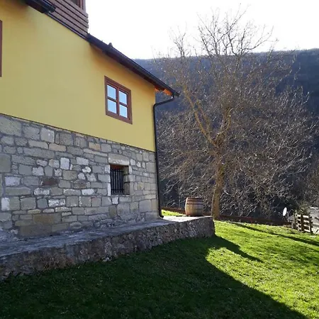 - Stari Javor